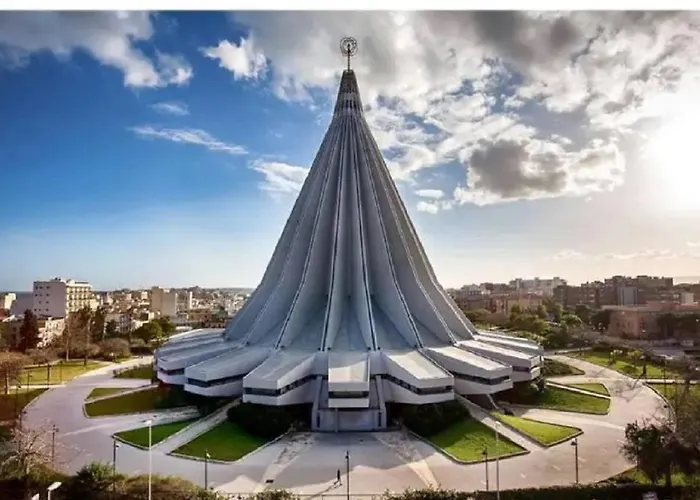 Independent Near Ortigia Island *